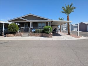 Space #103 – $299,000 – 3 Bed, 2 Bath Spacious Home on Corner Lot close to Boat Ramp and Pool